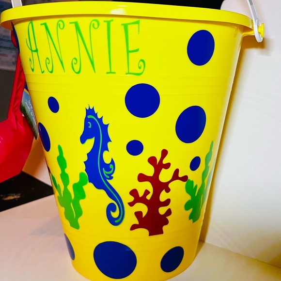 Personalized Beach Pail w/Shovel - Picture 4 of 4